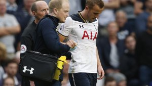 Тотнъм позлатява головата си машина Хари Кейн