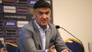 ОФИЦИАЛНО: Бербатов не успя, Боби Михайлов остава шеф на БФС поне до март 2022