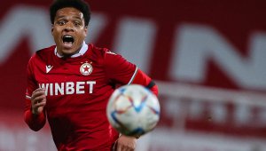 Пародия: Изчезналият ас на ЦСКА се появи и дори тренира