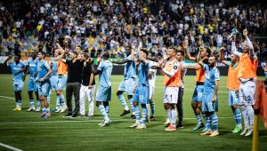 Ботев Пловдив гостува на ПАО с надежда приказката да продължи 