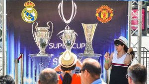 Юнайтед тръгна за Скопие с всички нови 