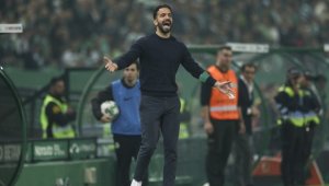 Пука ли му от критиките? Аморим се изцепи