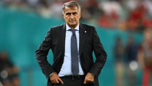 Легендарен турчин стана треньор на Бешикташ