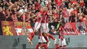 ЦСКА се подсилва с още един в средата