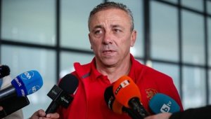 Илиан Илиев: Напускат ни много важни играчи