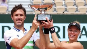 Германка и французин триумфираха при смесените двойки в Париж