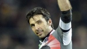 Буфон №1 за последните 25 г.