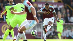 Резил! Новакът Бърнли се подигра с Ливърпул + ВИДЕО