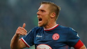 Кой е този? Изгрял на 32 години се закани на Борусия Дортмунд