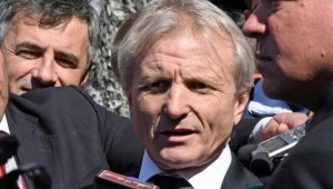 Боби Михайлов изрита Гриша Ганчев от Изпълкома на БФС, там обаче попадна Спас Русев