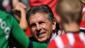 Клод Пюел ще спасява положението в закъсалия Лестър