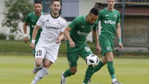 Лудогорец удари Карабах, българин над всички