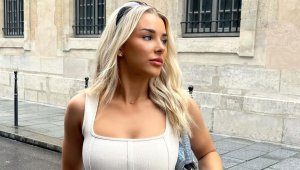 Феновете в екстаз: Секси футболистка се завърна + СНИМКИ