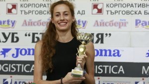 Златната Маевска: За трудностите, очакванията, една олимпийска грешка и перфектната кариера