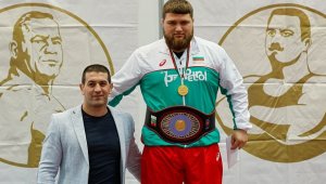 Носителят на &bdquo;Дан Колов&ldquo; ще дебютира при класиците