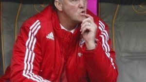 Ван Гаал изгони Лука Тони