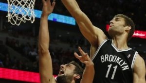 Бруклин изравни срещу Чикаго