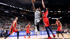 Шпорите с нова победа пред погледа на Ману