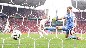 Пьонтек за Австрия: Изненадаха ни