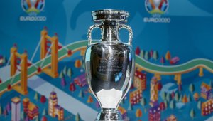 Ефектът на доминото: Как отлагането на Евро 2020 ще се отрази на клубния футбол