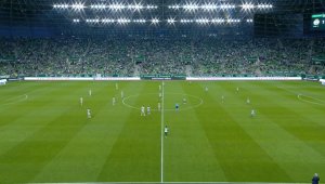 Лудогорец загуби от Ференцварош, но запази шансове за реванша