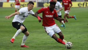 Кайседо създава още проблеми