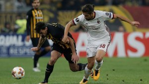 АЕК и Милан нацелиха гредите, но отново не си вкараха + ВИДЕО