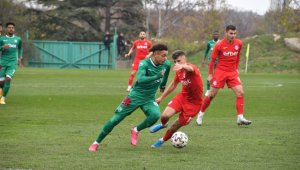 Арда удари Берое в дебюта на Славко Матич