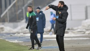 ЦСКА или Лудогорец печели битката? Локо Пловдив търси заместник на Алмейда