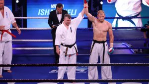 SENSHI 5 изправя руска карате киокушин звезда срещу четирикратен японски шампион 