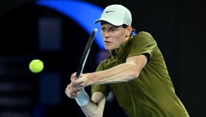 Синер и Медведев стартираха мощно в Доха