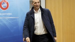 Юнайтед, Арсенал, ПСЖ? Алегри прави изненадващ избор