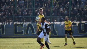 Ботев (Пловдив) без Вутов, но с цели седем юноши срещу Черно море