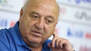 Вени Стефанов се изгаври с Левски: Само реват за тв права, а ние ги дрънкаме навсякъде