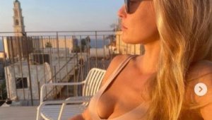 Сексбомба от Израел: Не съм любовница на Пике, бяхме приятели + СНИМКИ