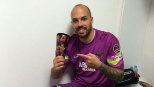 Официално: Ники Михайлов приключи с Мерсин