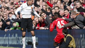 Балотели към анонимниците: Благодаря, но не