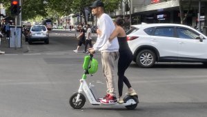 Ник Кирьос аут за "Ролан Гарос"