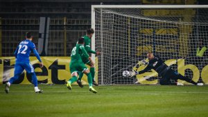 Фиеста на изпуснатите дузпи и пропуските! Левски се издъни, даде и голяма жертва + ВИДЕО