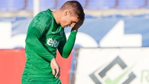 Драма в Разград: Лудогорец победи Черно море с луд късмет, червен картон и спорна дузпа 