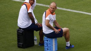 Робен, Блинд, де Йонг и Инди пропуснаха тренировката на Холандия