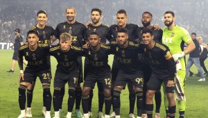 Отборът на Кръстев е на финал, но той остана резерва