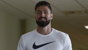 Олимпик Марсилия си хареса Жиру