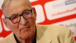 Пената избухна: Националите ни играят Самоковско или Шопско хоро