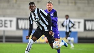 Извадиха 700 000 евро за перлата на Локо Пд