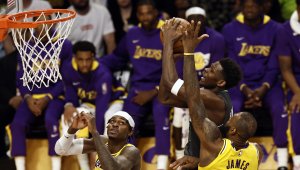 Езерняците оцеляха срещу Вълците, ще играят с Мемфис