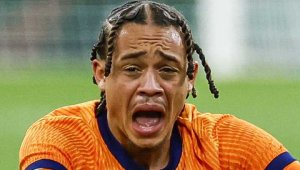 ПСЖ блокира юноша на Барса за завръщане