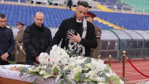 Бербатов на сбогуване с Пенев: Той беше наш баща