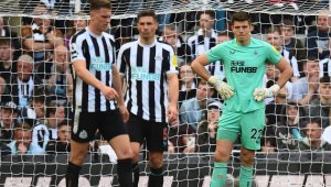 Две дузпи донесоха точка на Нюкасъл