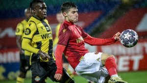 Бивша звезда на ЦСКА блести за новия си отбор + ВИДЕО